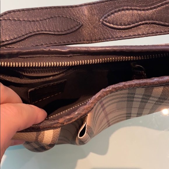 Burberry Shoulder Bag - Picture 6 of 6